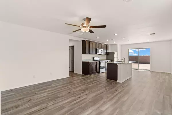 Belen, NM 87002,2618 Desi LOOP