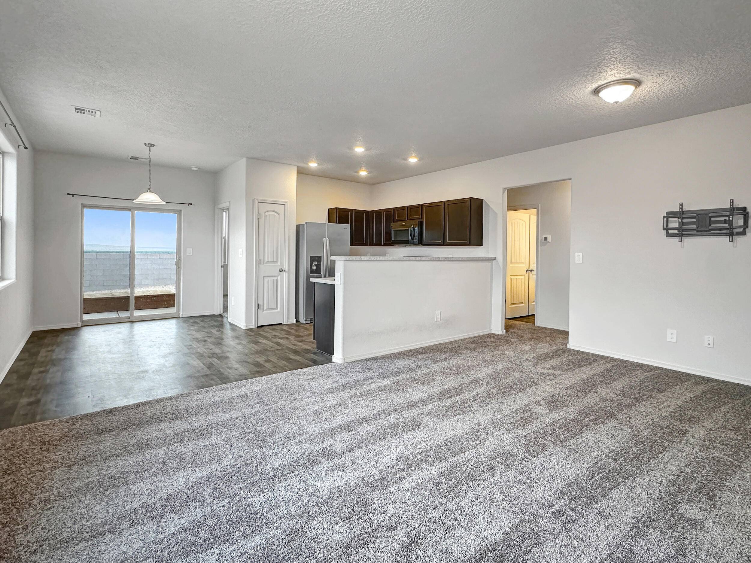 Los Lunas, NM 87031,13 BRAVO RD
