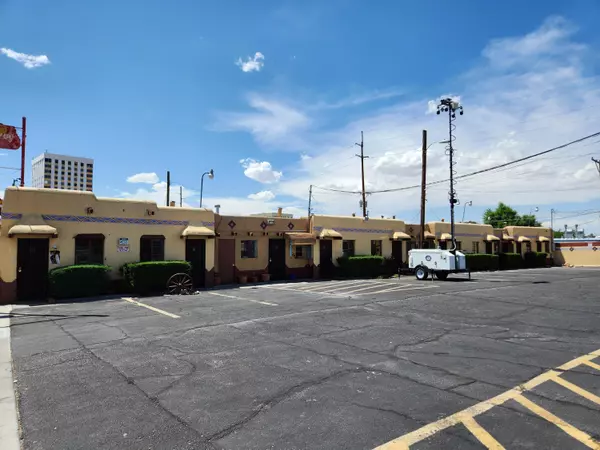Albuquerque, NM 87108,5715 CENTRAL AVE NE