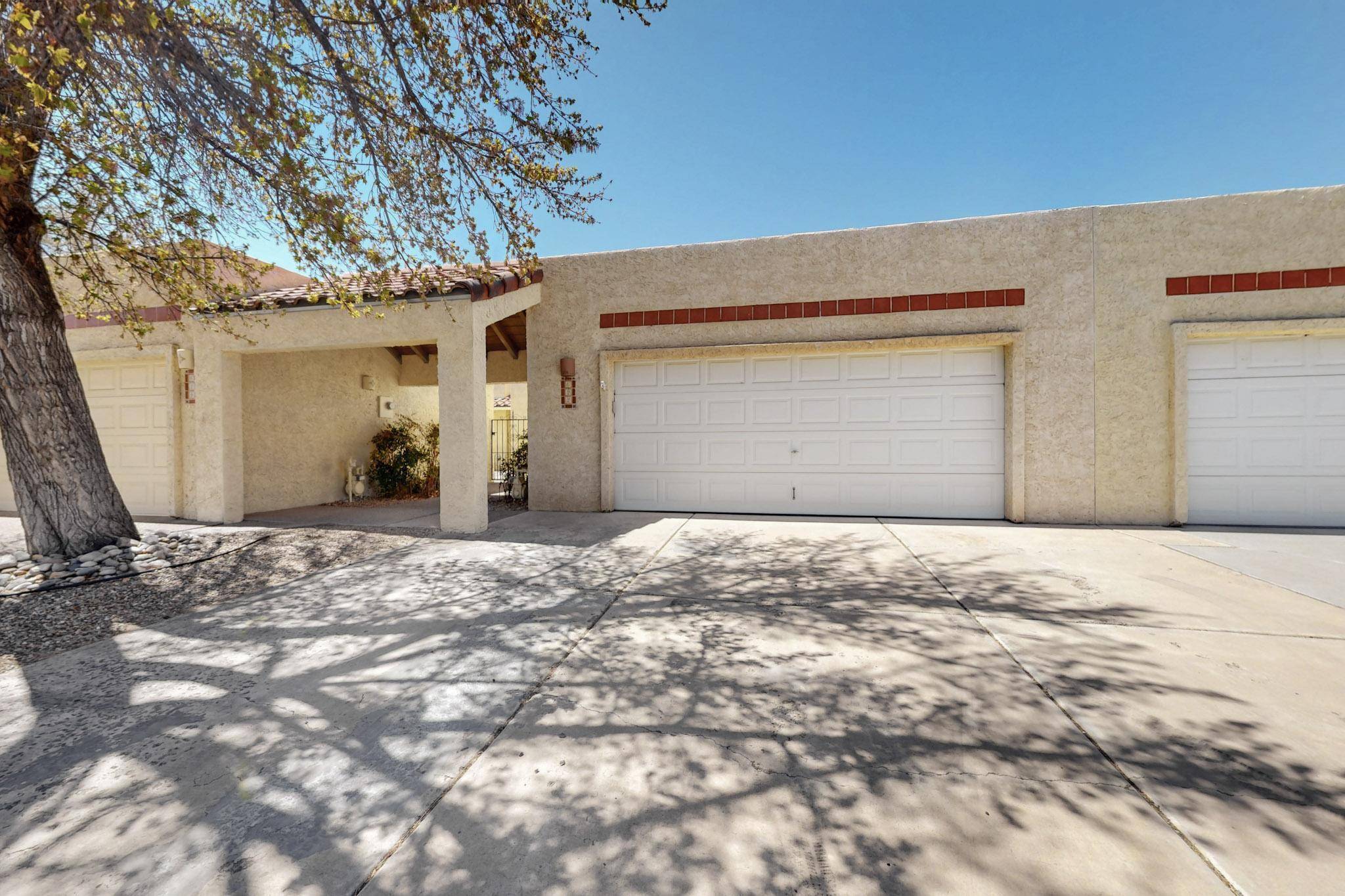 Rio Rancho, NM 87124,622 EASTLAKE DR SE