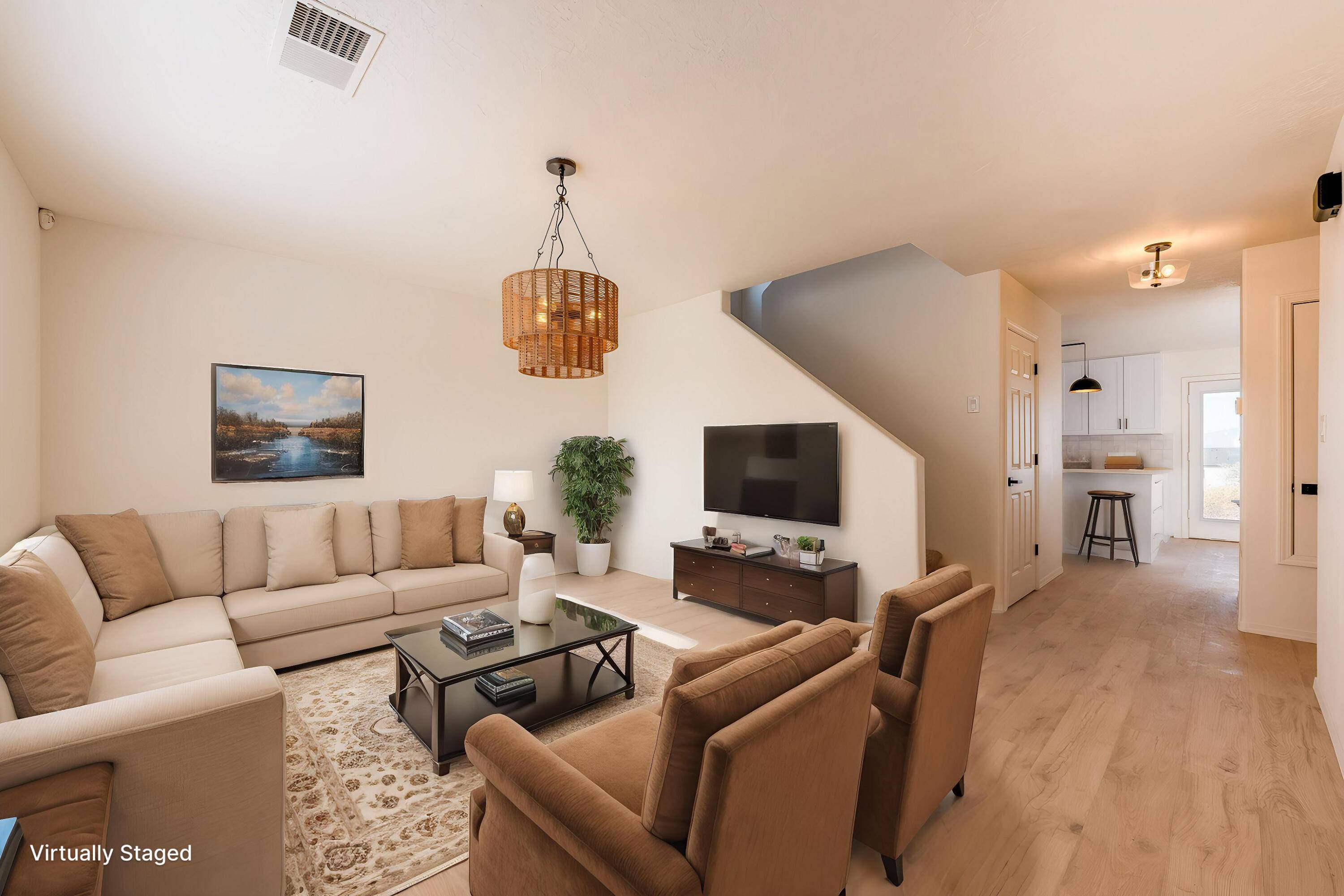 812 9TH ST NE, Rio Rancho, NM 87124