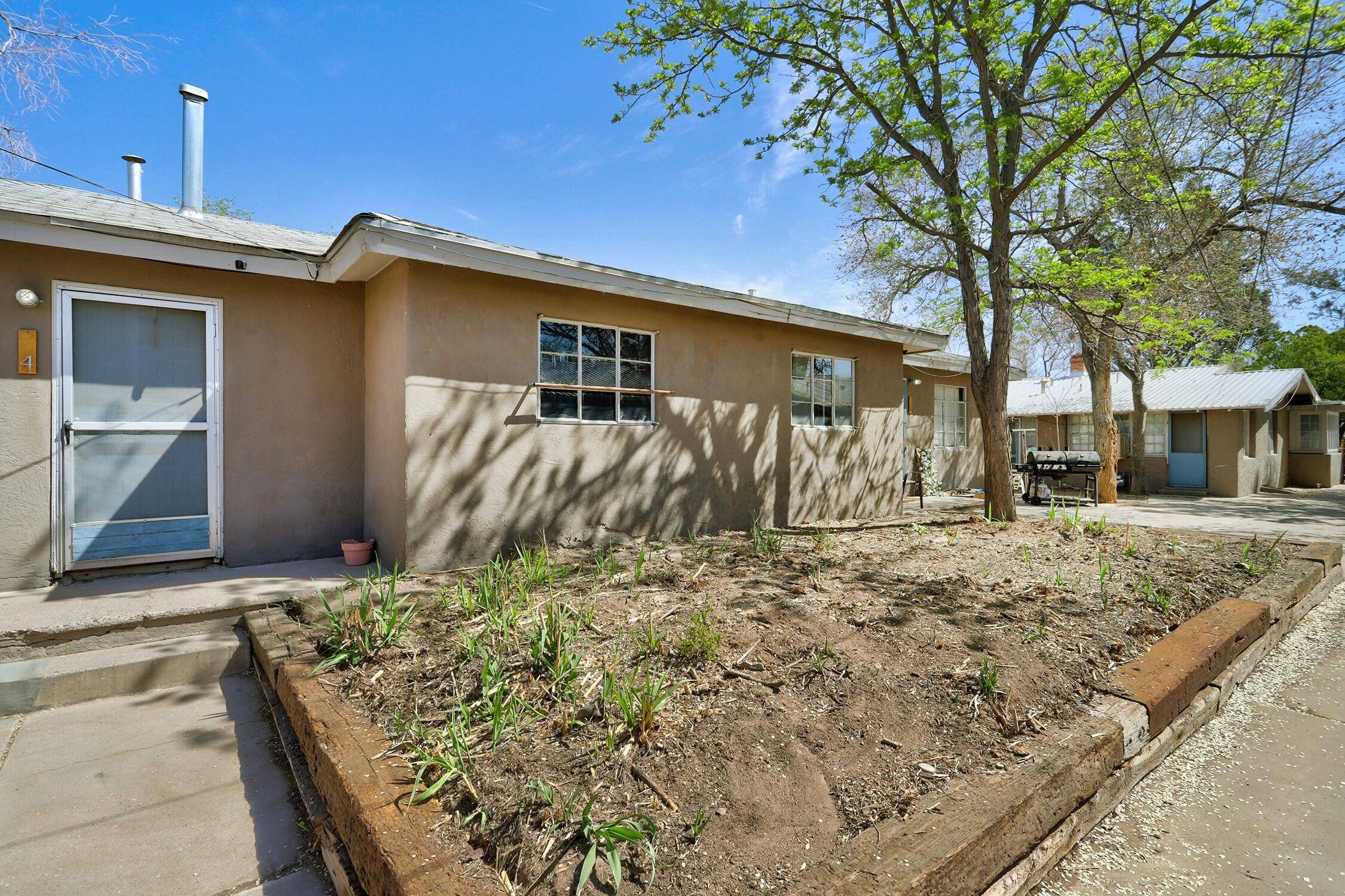 Albuquerque, NM 87106,217 PRINCETON DR SE