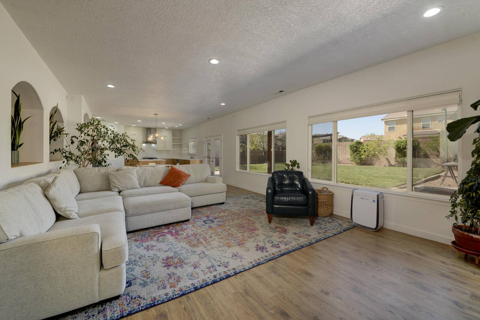 Rio Rancho, NM 87124,1807 Avenida Comunidad