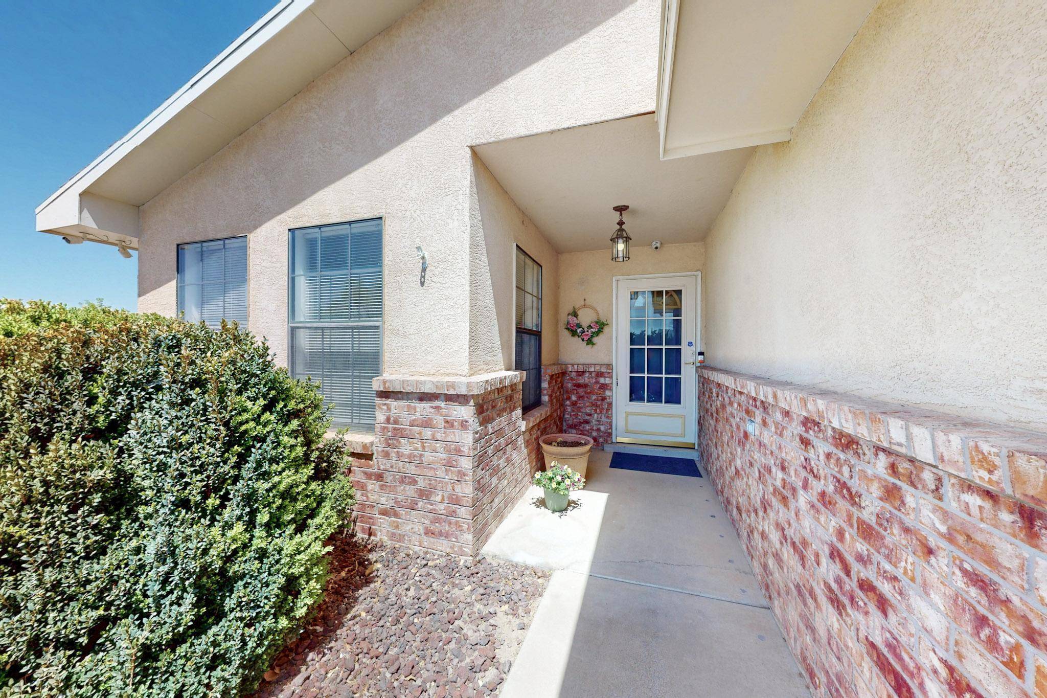 Los Lunas, NM 87031,1 RODGERS DR