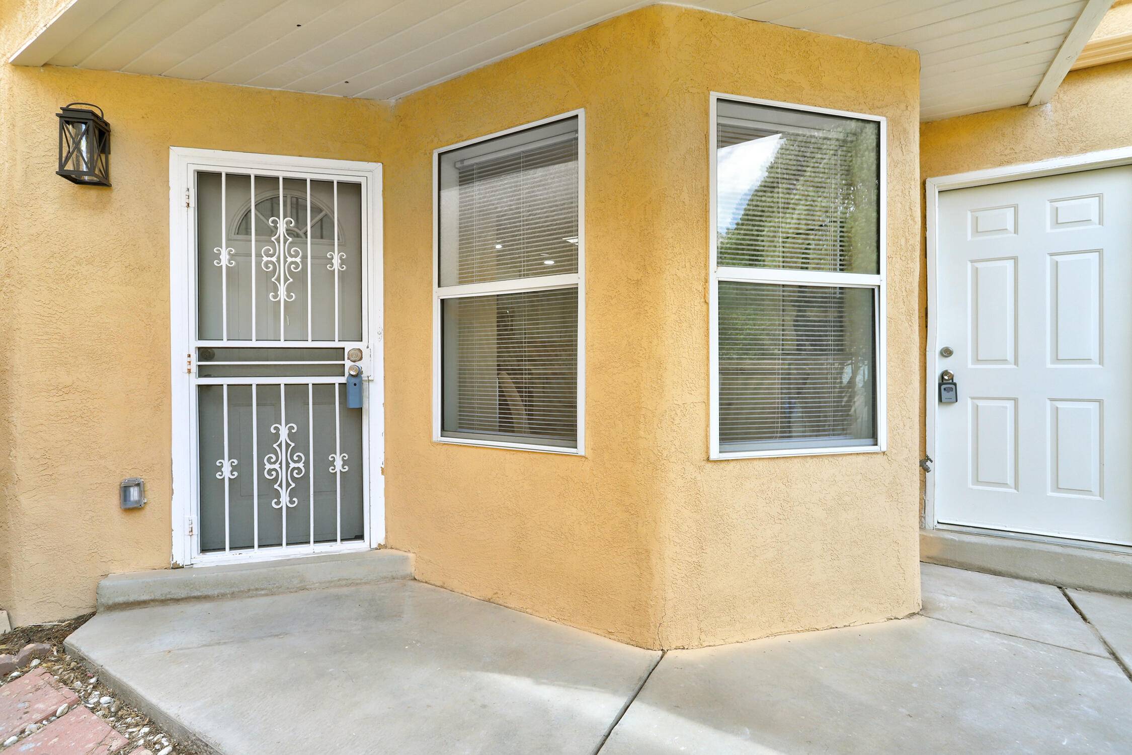 Albuquerque, NM 87111,3627 CALLE PINO NE