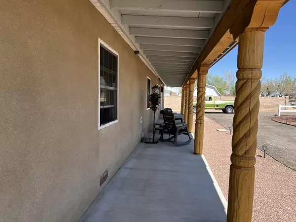Rio Rancho, NM 87124,811 FRUTA RD NE