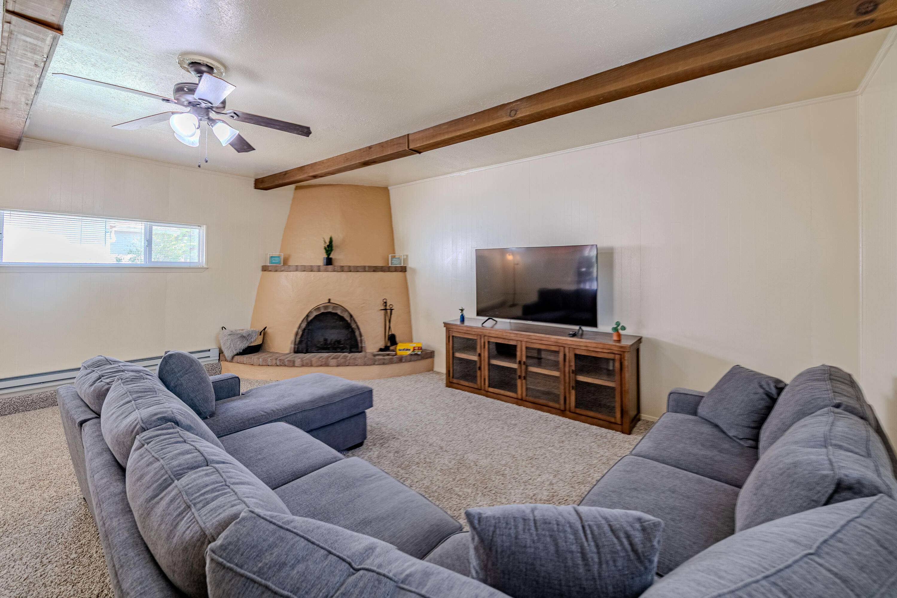Albuquerque, NM 87111,3201 CHRISTINE ST NE