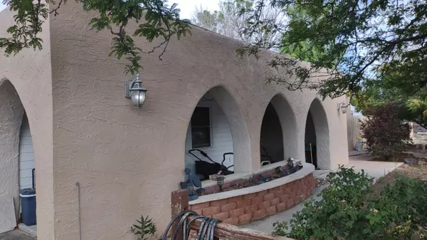 Rio Communities, NM 87002,220 HILLMAN ST