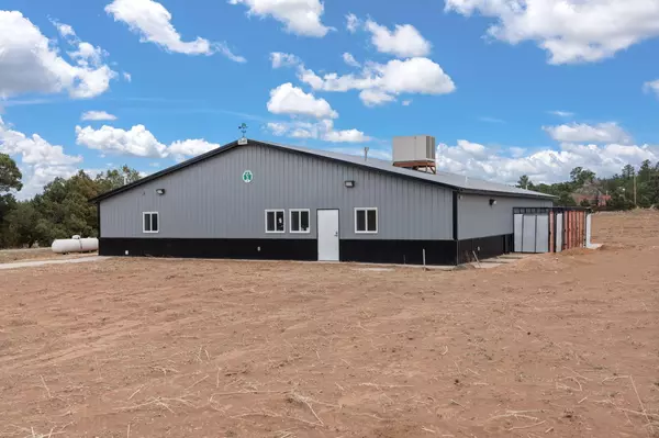 Tijeras, NM 87059,9 Nizhoni LN