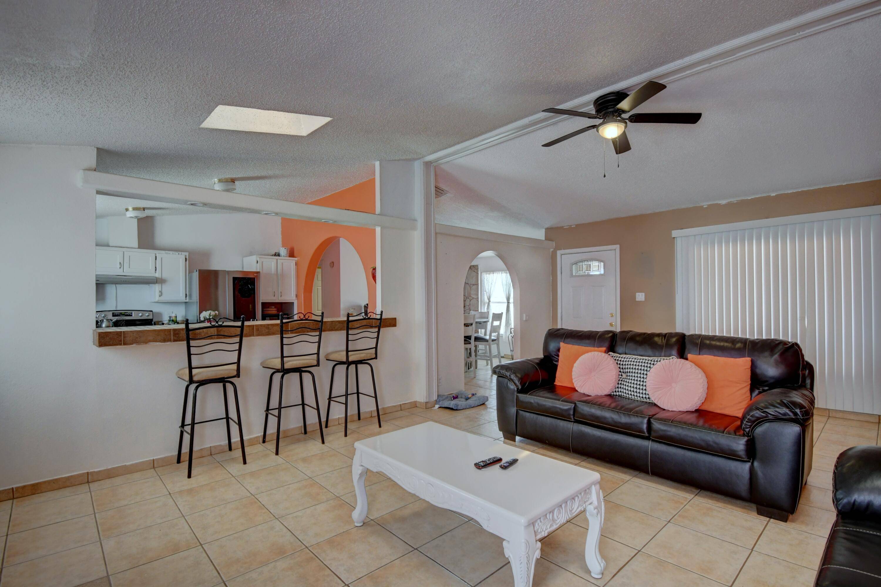 Los Lunas, NM 87031,11 SAN MIGUEL AVE