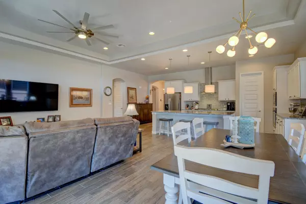 Albuquerque, NM 87114,7408 MOLAS RD NW