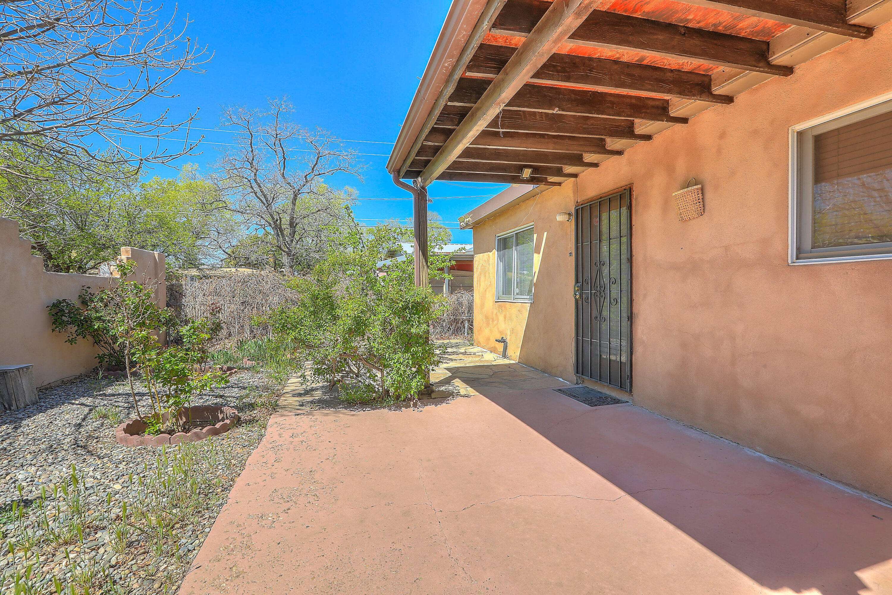 Santa Fe, NM 87505,909 NINITA ST