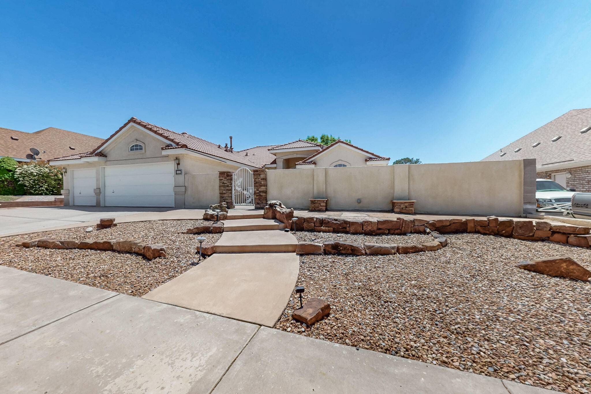 Albuquerque, NM 87122,8608 HAMPTON AVE NE