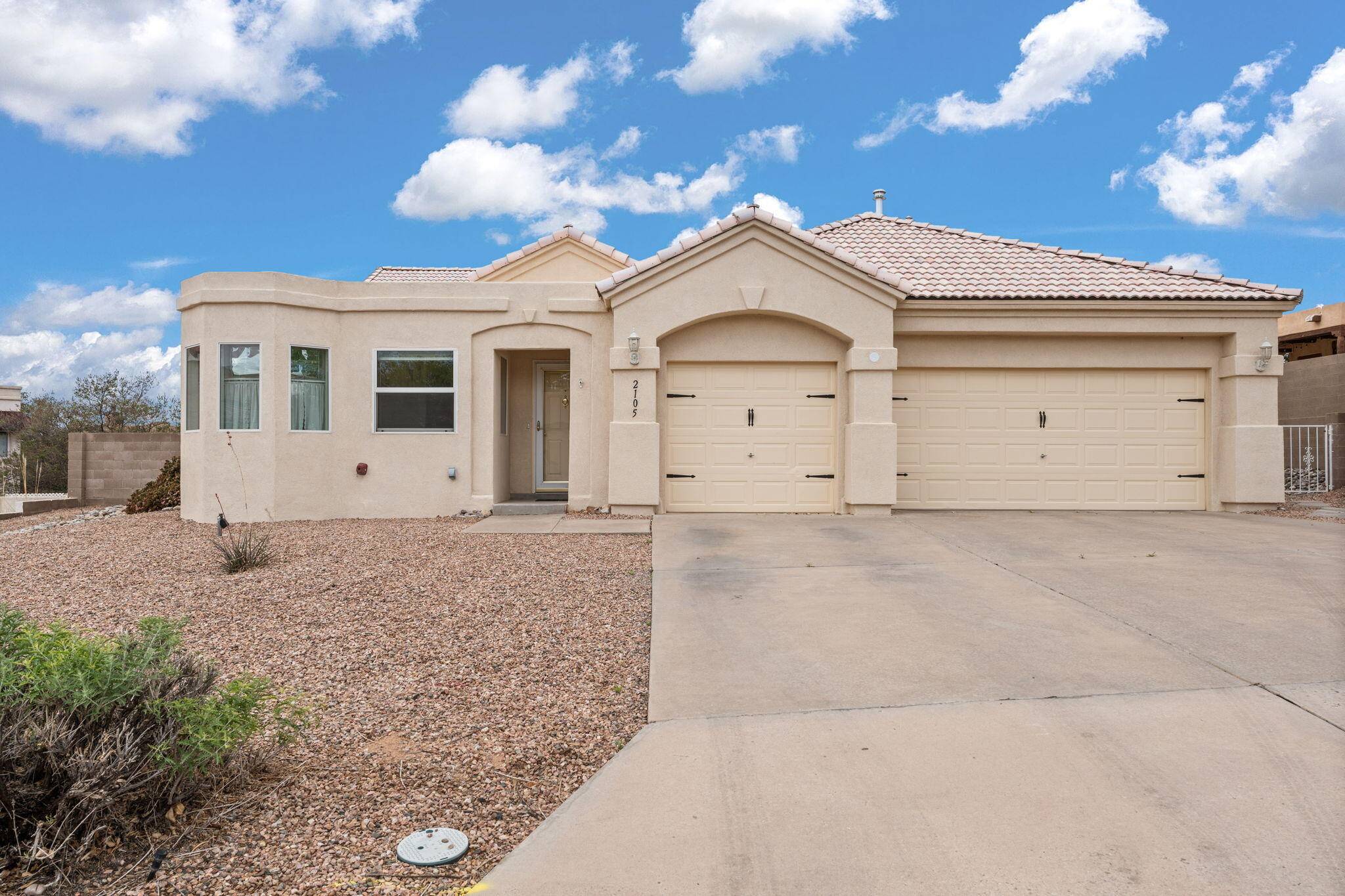 2105 GILA RIVER RD NE, Rio Rancho, NM 87144