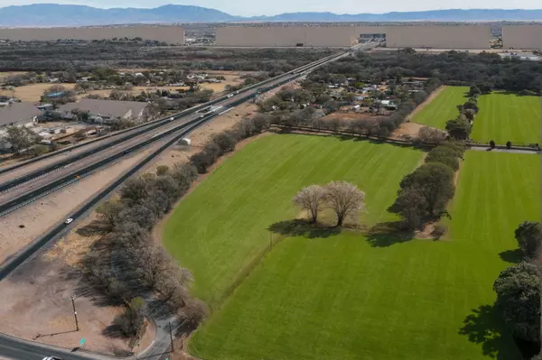 Albuquerque, NM 87105,1802 Potomac RD SW