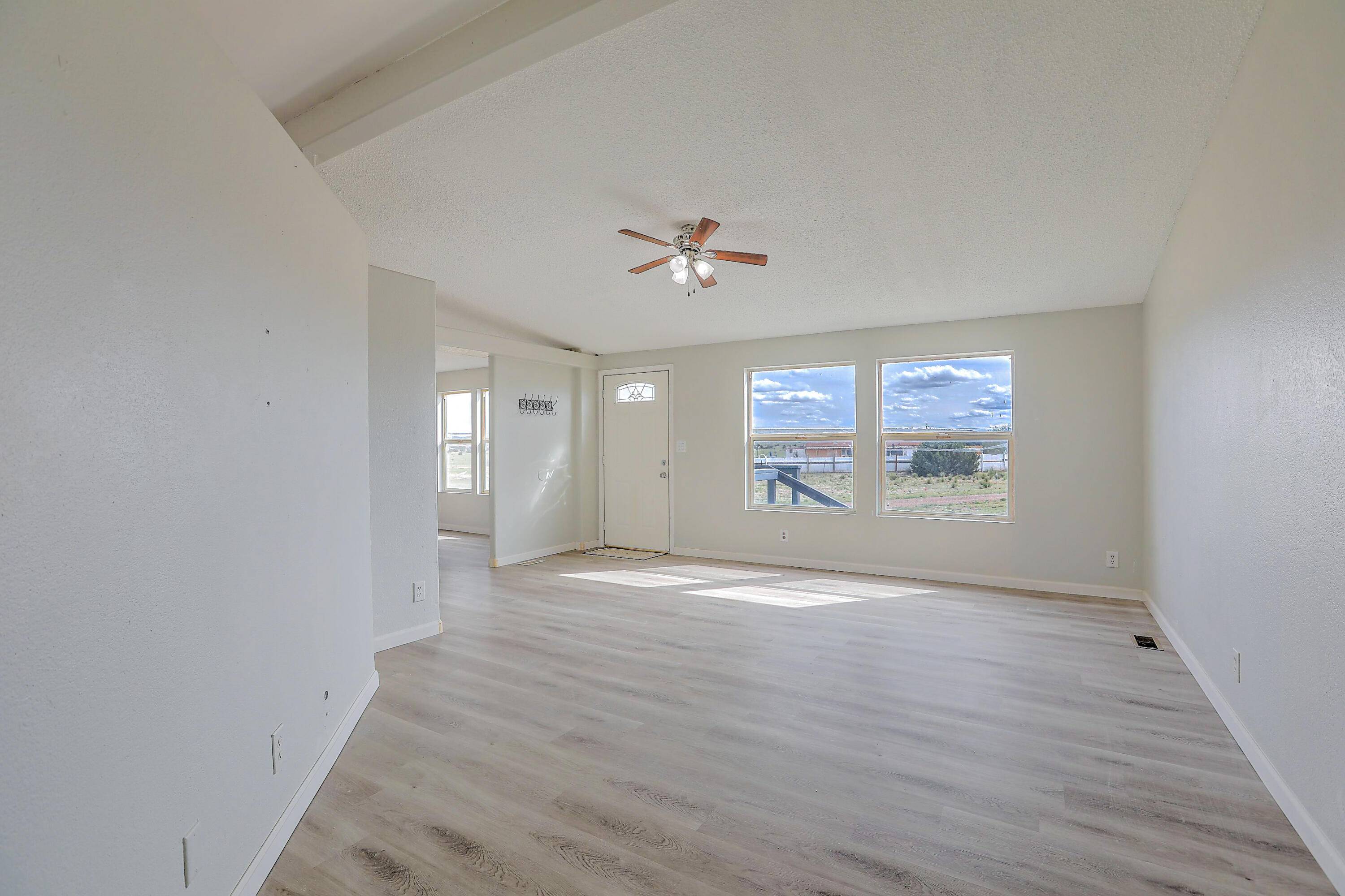 Moriarty, NM 87035,7 BISON CIR