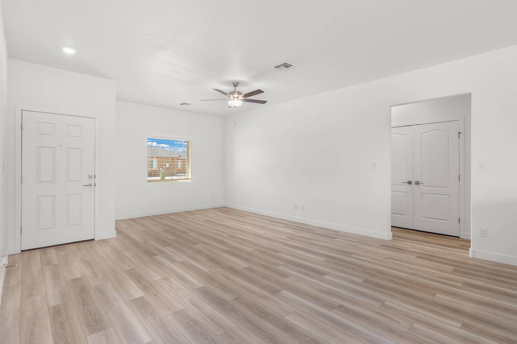 Belen, NM 87002,2510 Calle del los Claveles