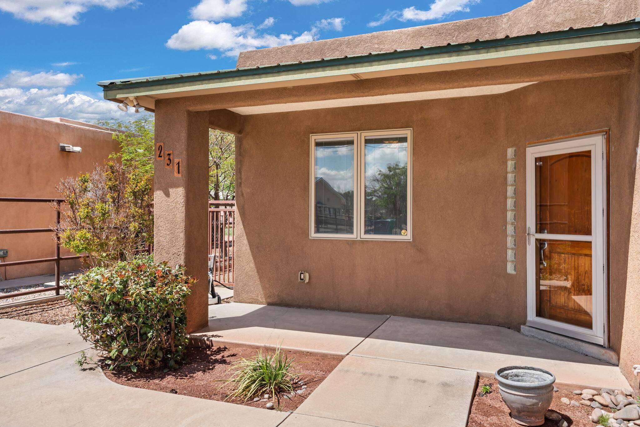 Albuquerque, NM 87114,231 RANCHITOS RD NW