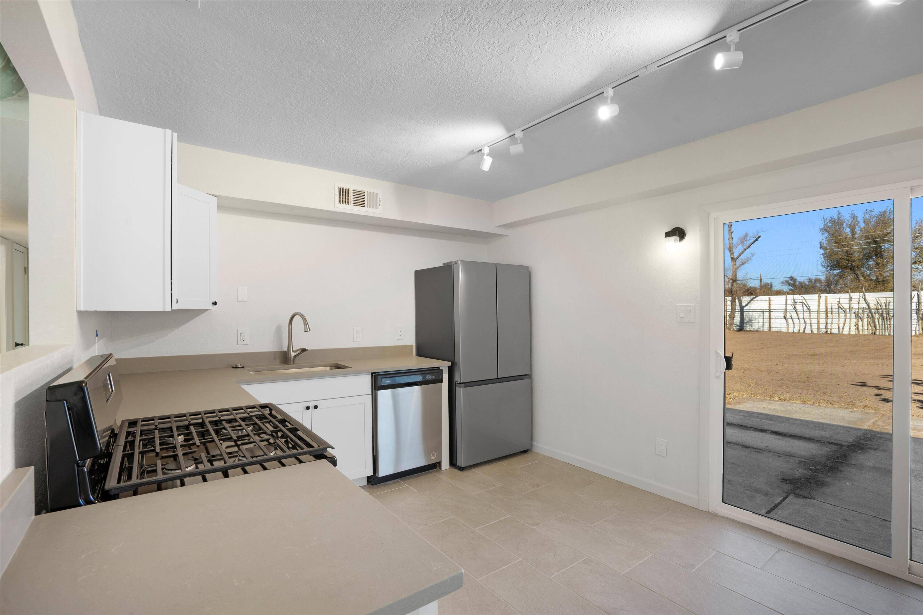 Albuquerque, NM 87105,1615 Saunders RD SW