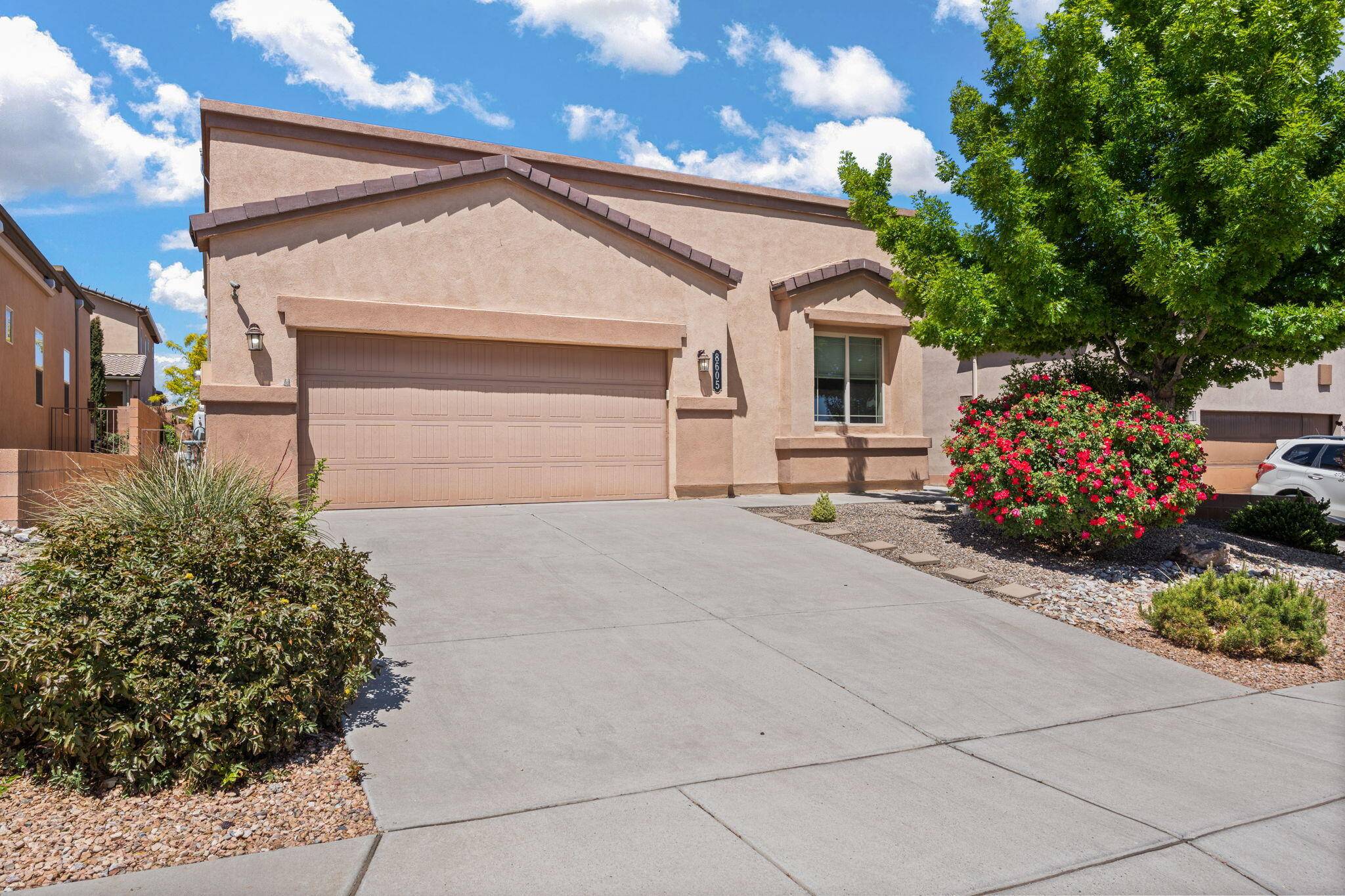 8605 MOCK HEATHER RD NW, Albuquerque, NM 87120