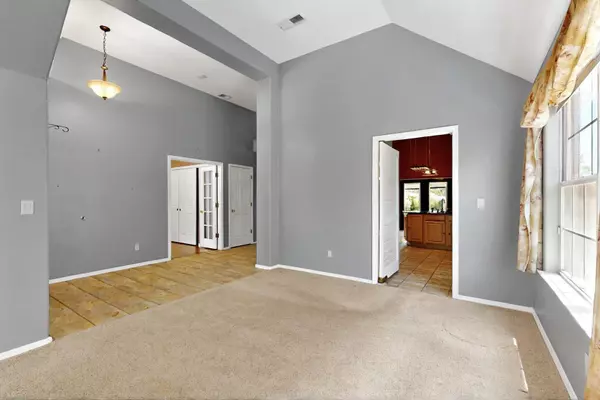 Albuquerque, NM 87114,8720 OAKCREST PL NW