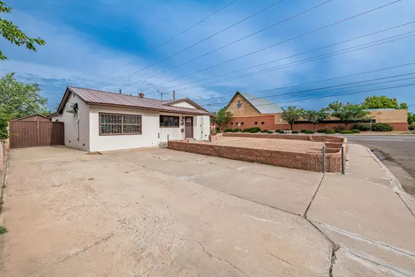 Albuquerque, NM 87112,1329 ERBBE ST NE