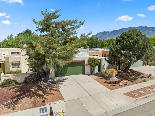 Albuquerque, NM 87111,9921 DENALI RD NE