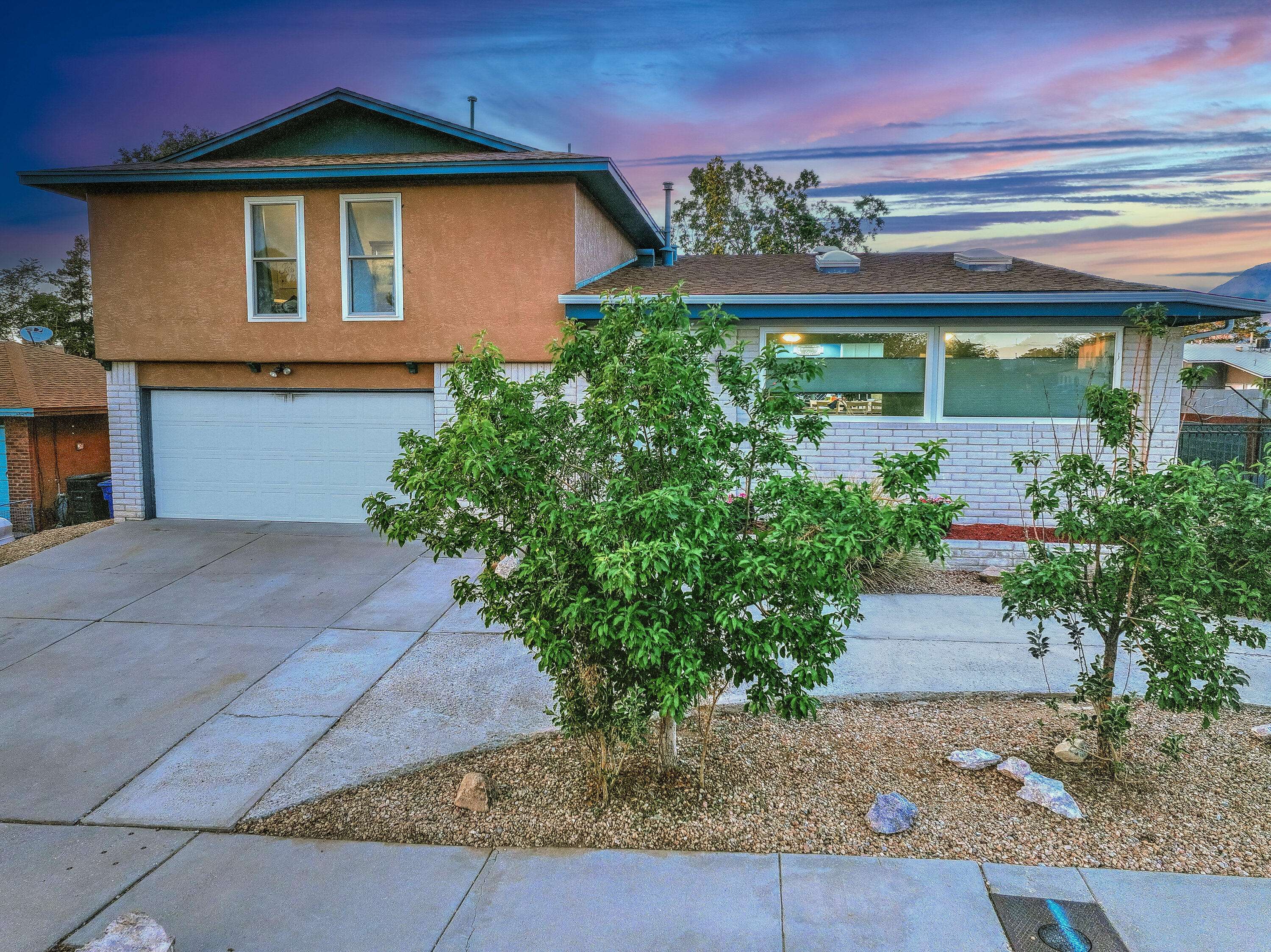Albuquerque, NM 87109,7421 WOODAL ST NE