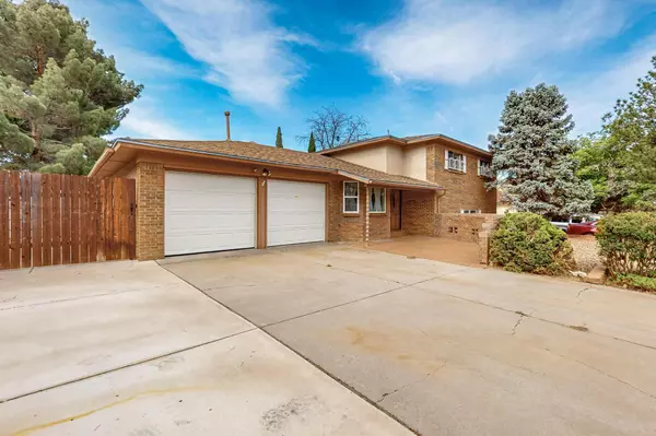 Albuquerque, NM 87111,11212 NASSAU DR NE