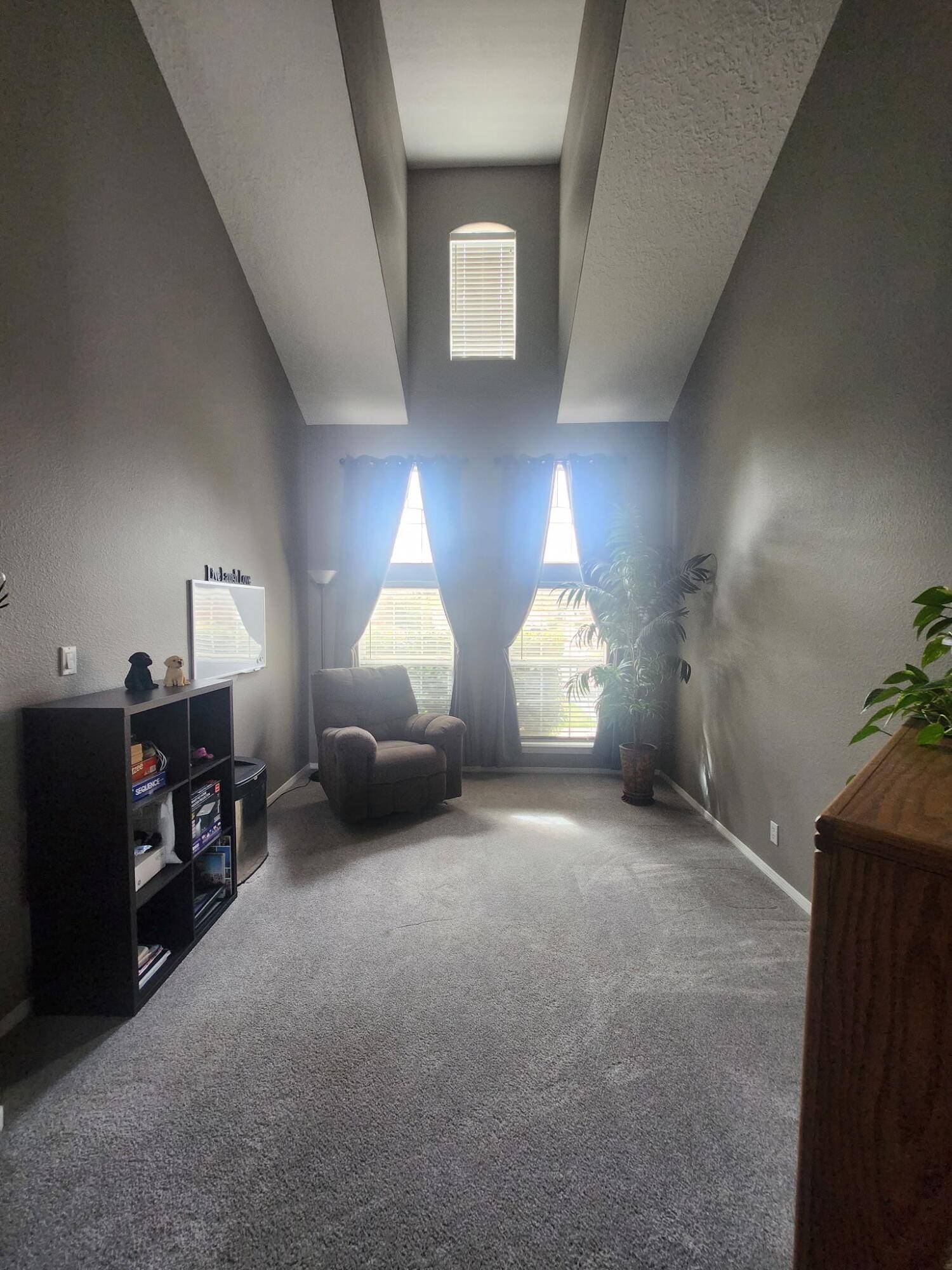 Albuquerque, NM 87122,8405 HAMPTON AVE NE
