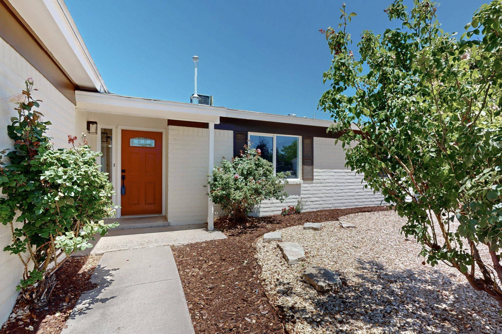 10009 JILES DR NE, Albuquerque, NM 87111