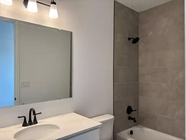 Rio Rancho, NM 87124,3337 Wolf Tail LOOP NE