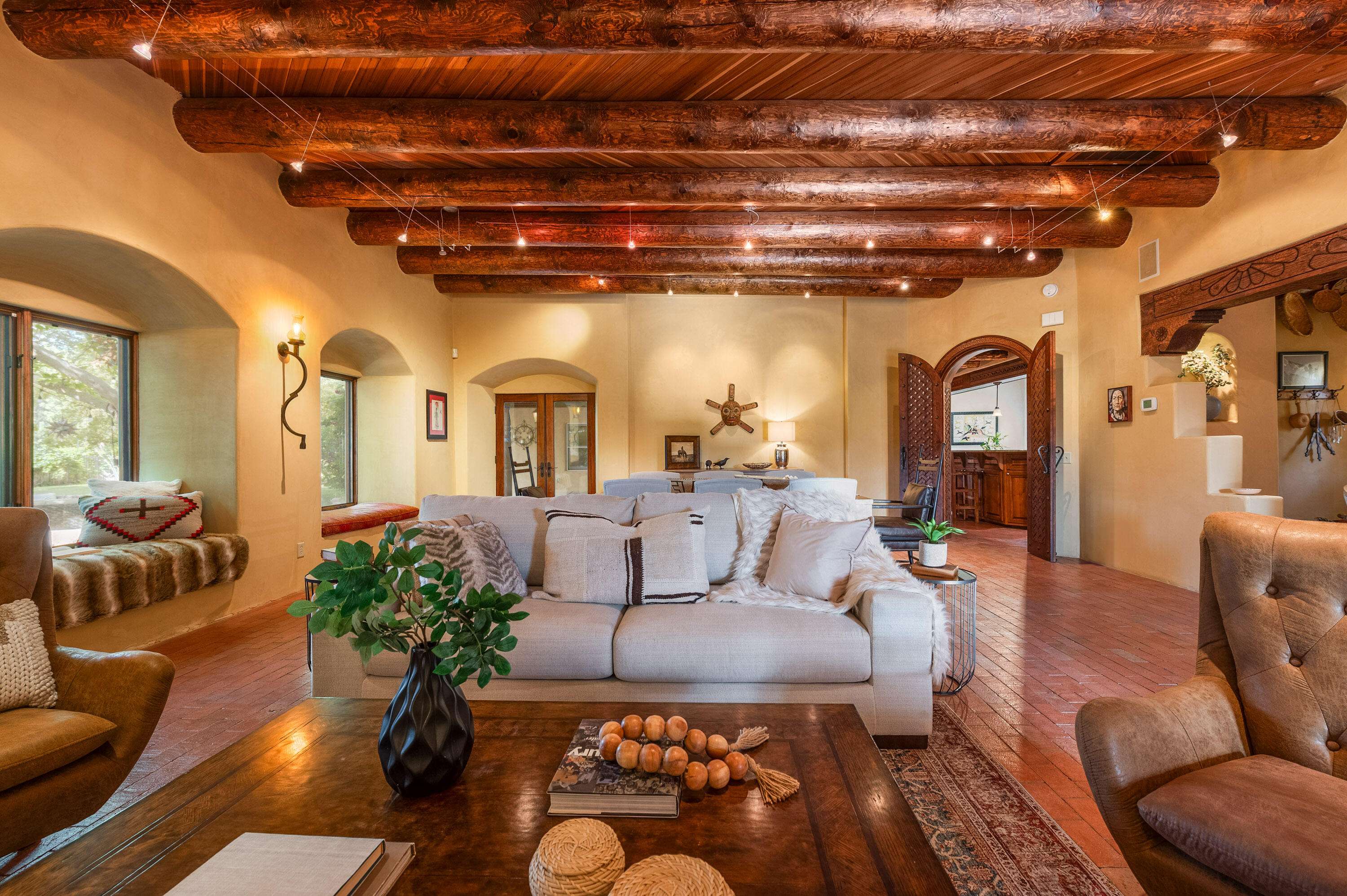 Los Ranchos, NM 87107,1122 GREEN VALLEY RD NW