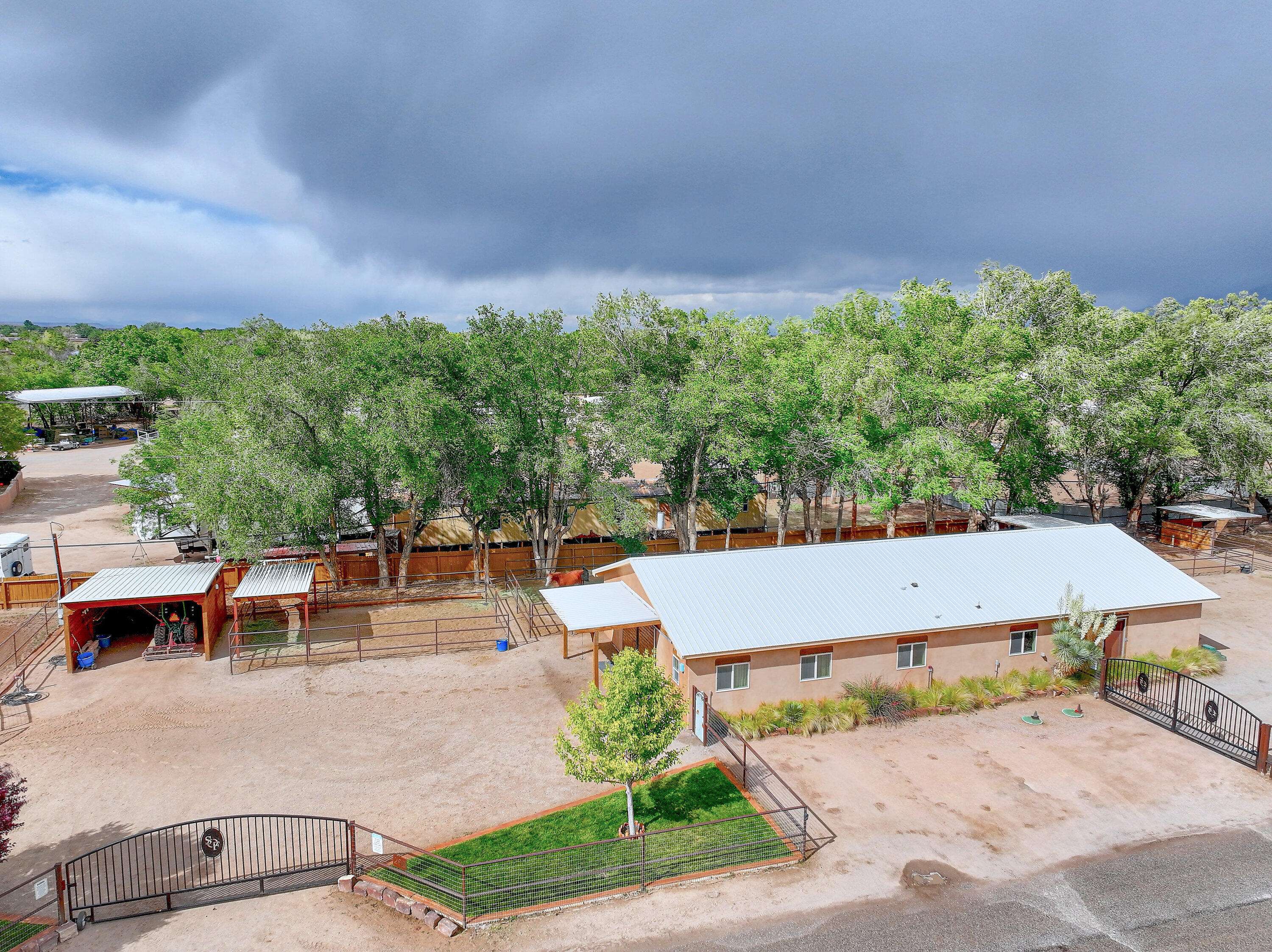 262 ENTRADA DE LOS MARTINEZ, Corrales, NM 87048