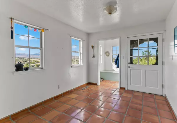 Cochiti Lake, NM 87083,6383 HOOCHANEETSA BLVD