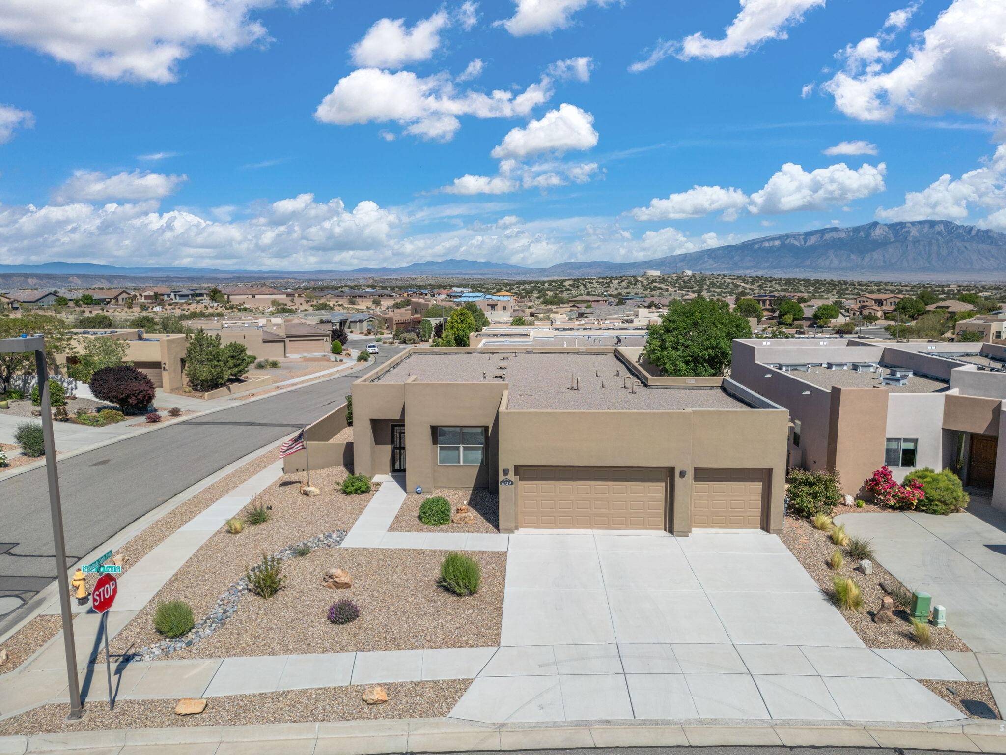 Rio Rancho, NM 87144,6124 SANTA FE TRAIL DR NE