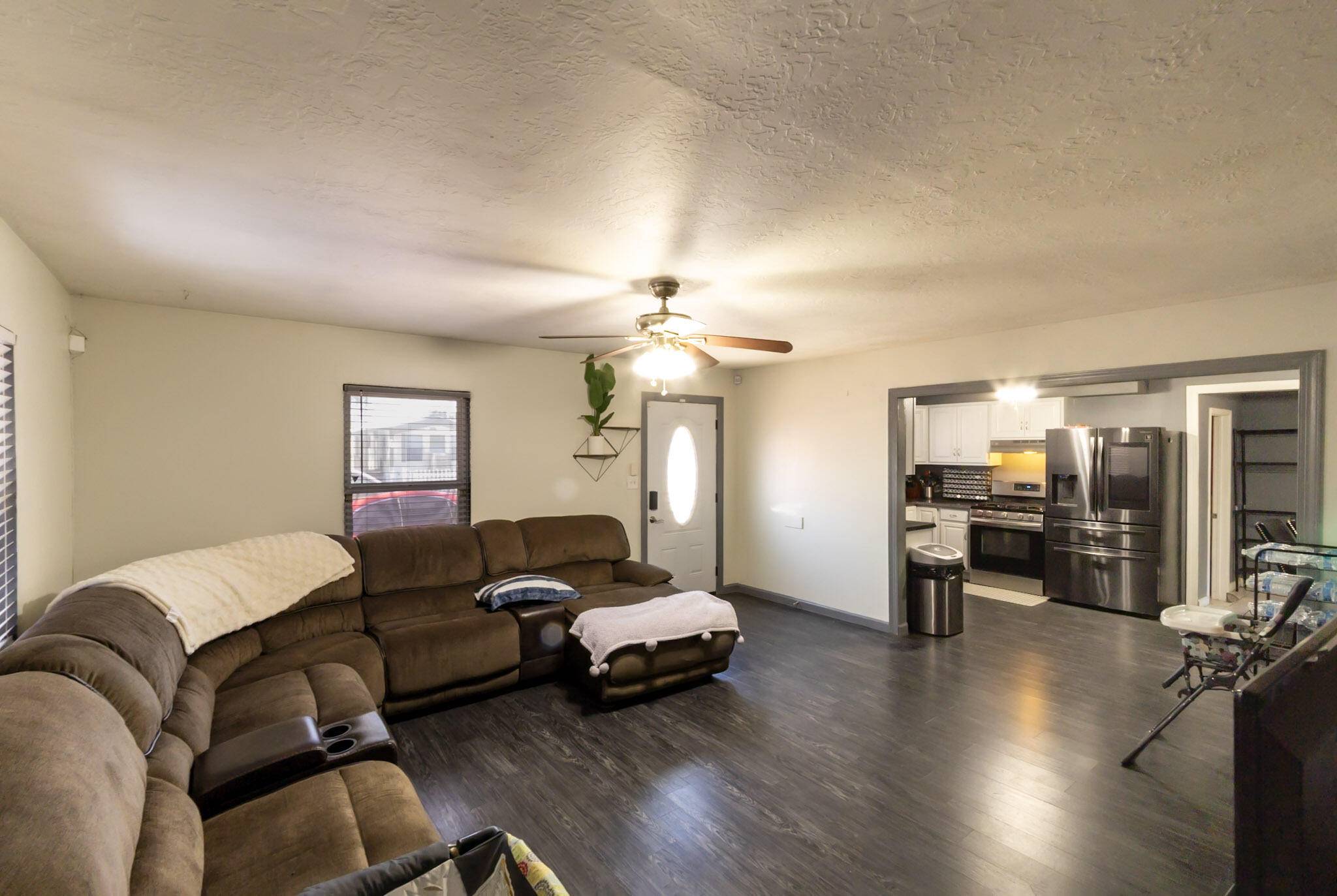 Albuquerque, NM 87123,216 Jane ST NE