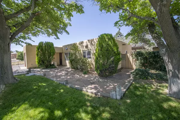 3027 GENERAL CHENNAULT ST NE, Albuquerque, NM 87111