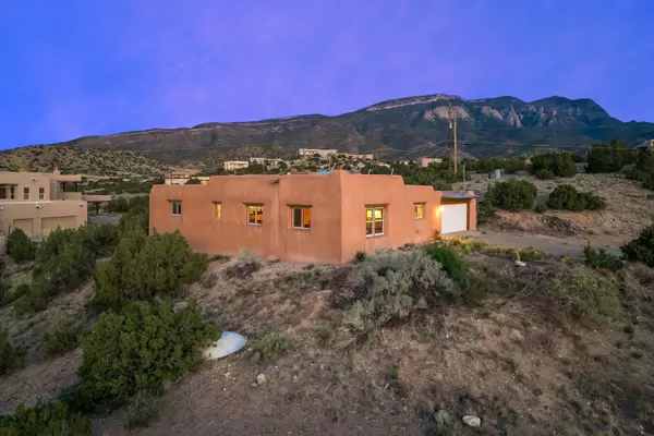 Placitas, NM 87043,14 LARIAT RD