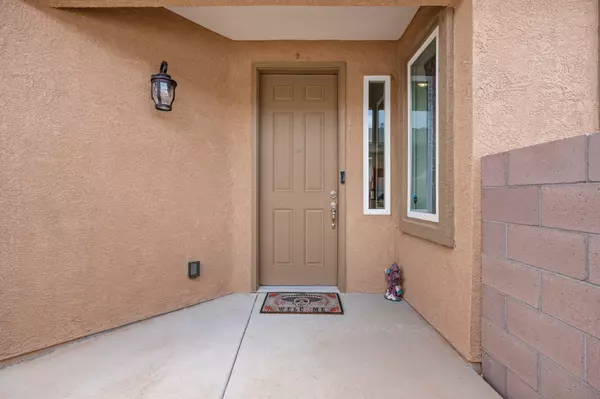 Los Lunas, NM 87031,240 Rio Chama CIR SW