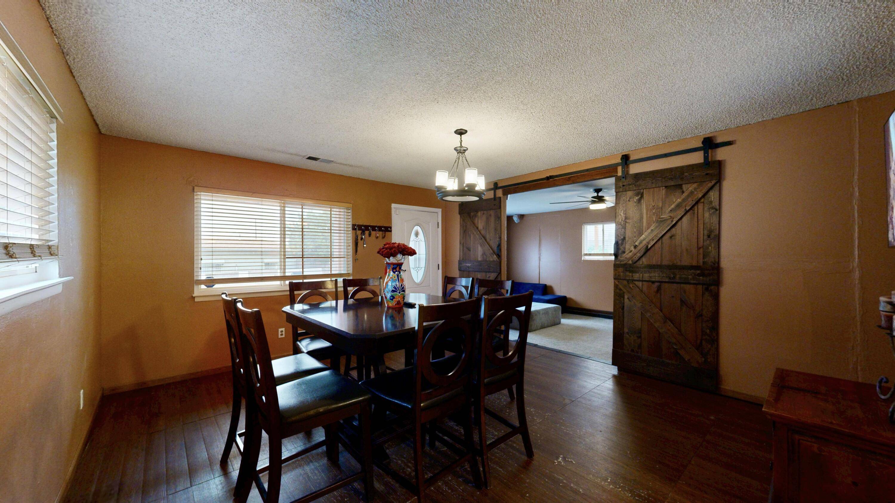 Albuquerque, NM 87102,1930 HIGH ST SE