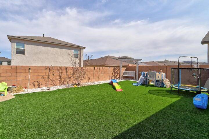 Rio Rancho, NM 87144,4871 LONGS PEAK RD NE