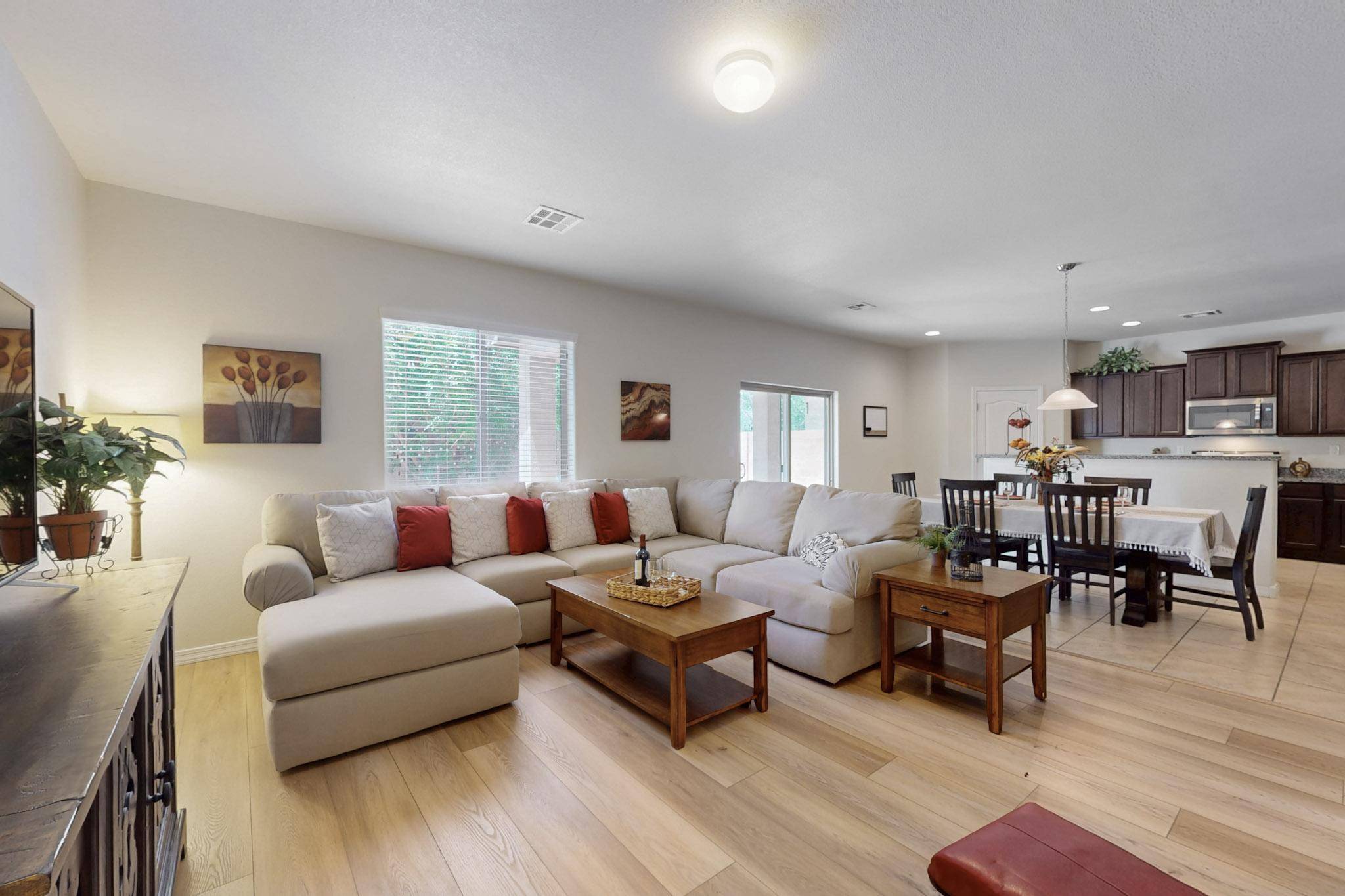 Albuquerque, NM 87105,325 MANUEL SANCHEZ PL SW