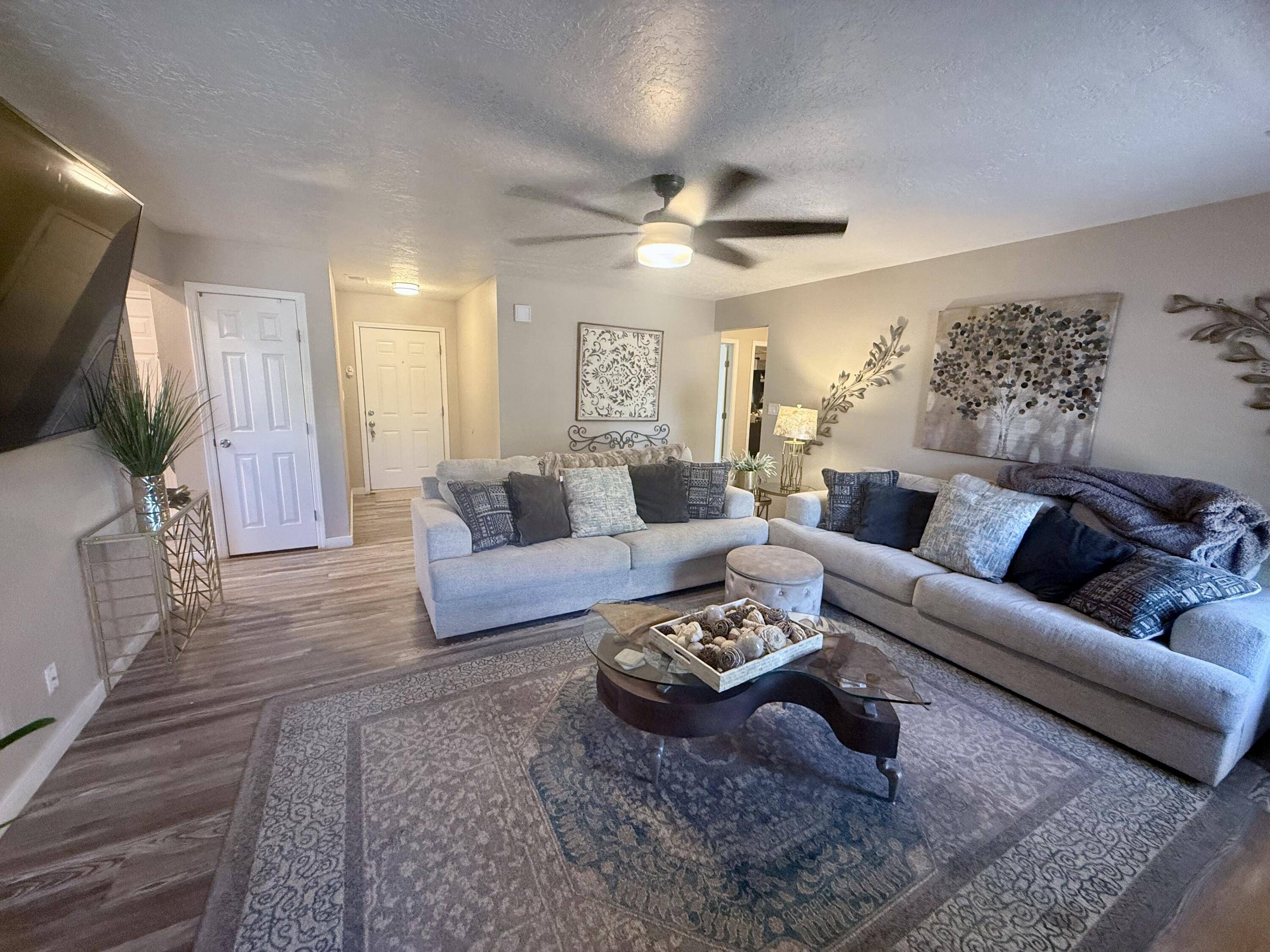 Rio Rancho, NM 87124,840 AMETHYST DR NE