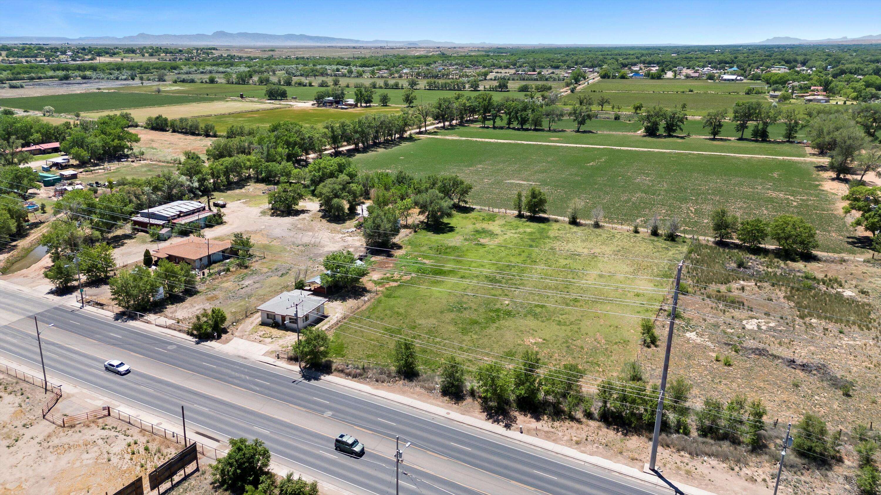 1227 E RIVER RD, Belen, NM 87002