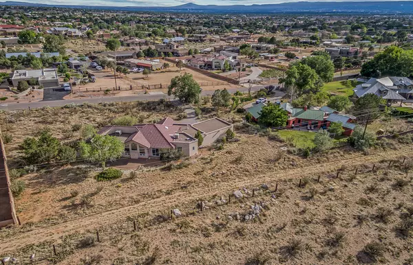 Albuquerque, NM 87122,12511 ELENA DR NE