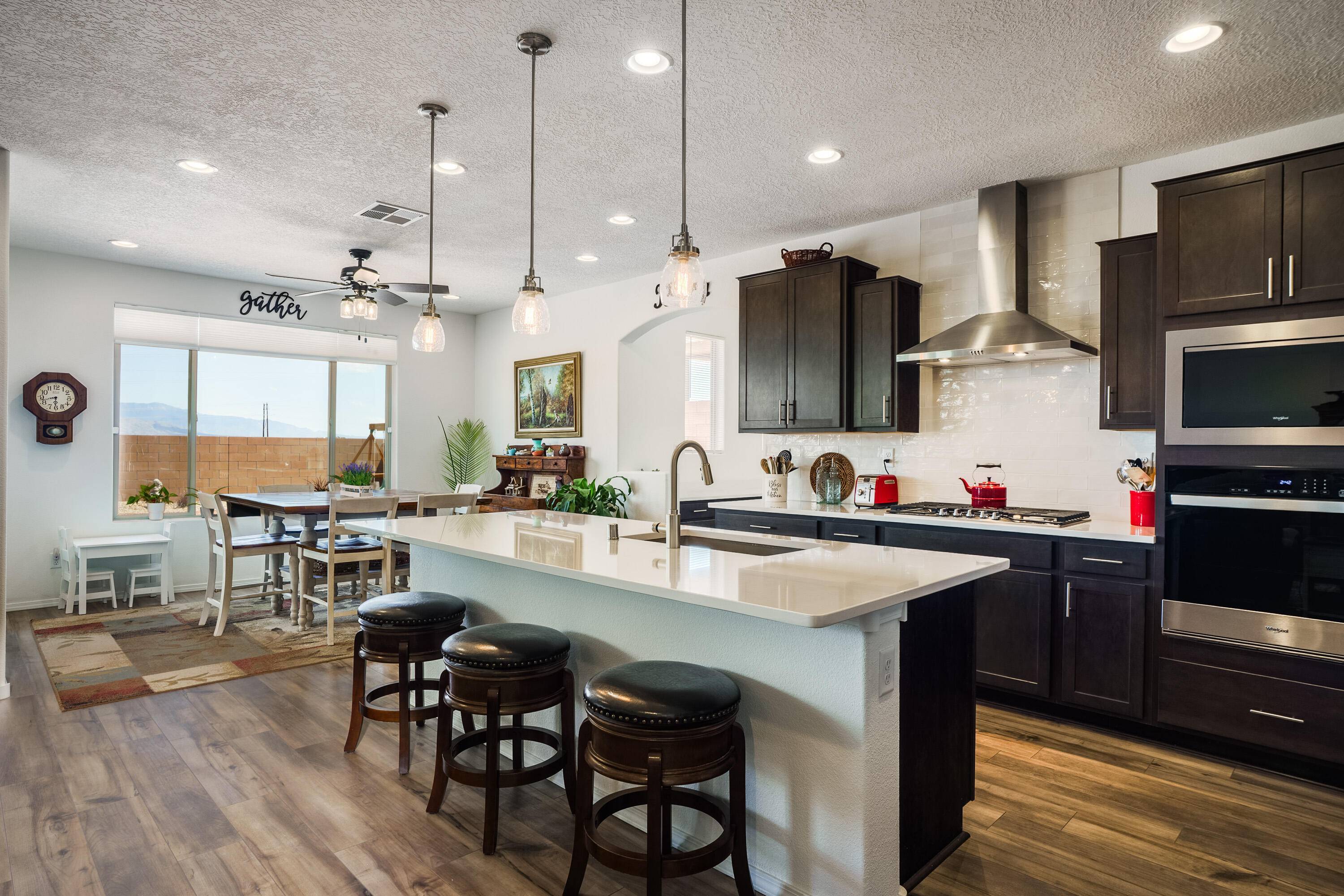 Rio Rancho, NM 87144,6748 Zachary RD NE