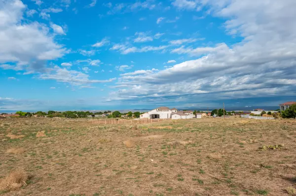 Albuquerque, NM 87122,9840 RANCHITOS RD NE