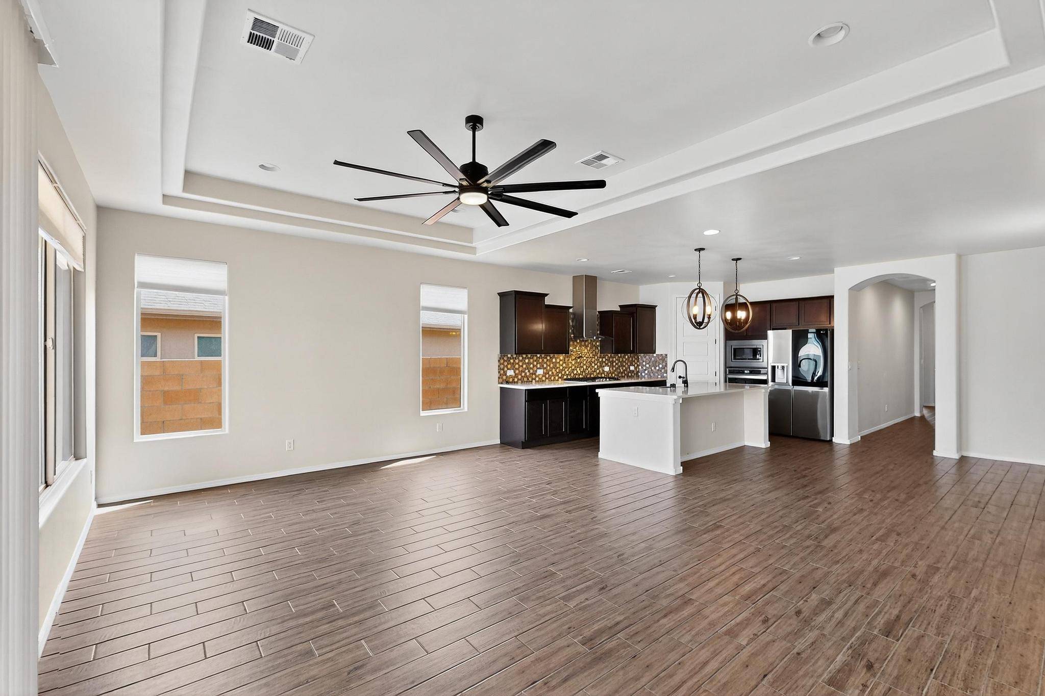 275 Adeline AVE, Los Lunas, NM 87031