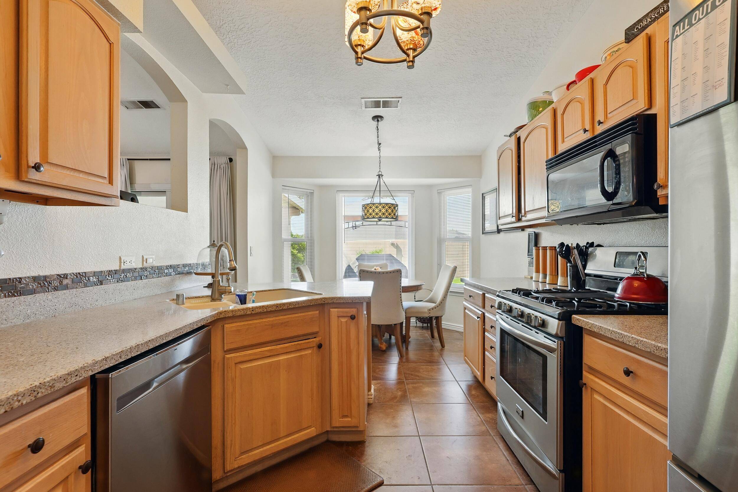 Los Lunas, NM 87031,1506 CERRO VISTA LOOP NW